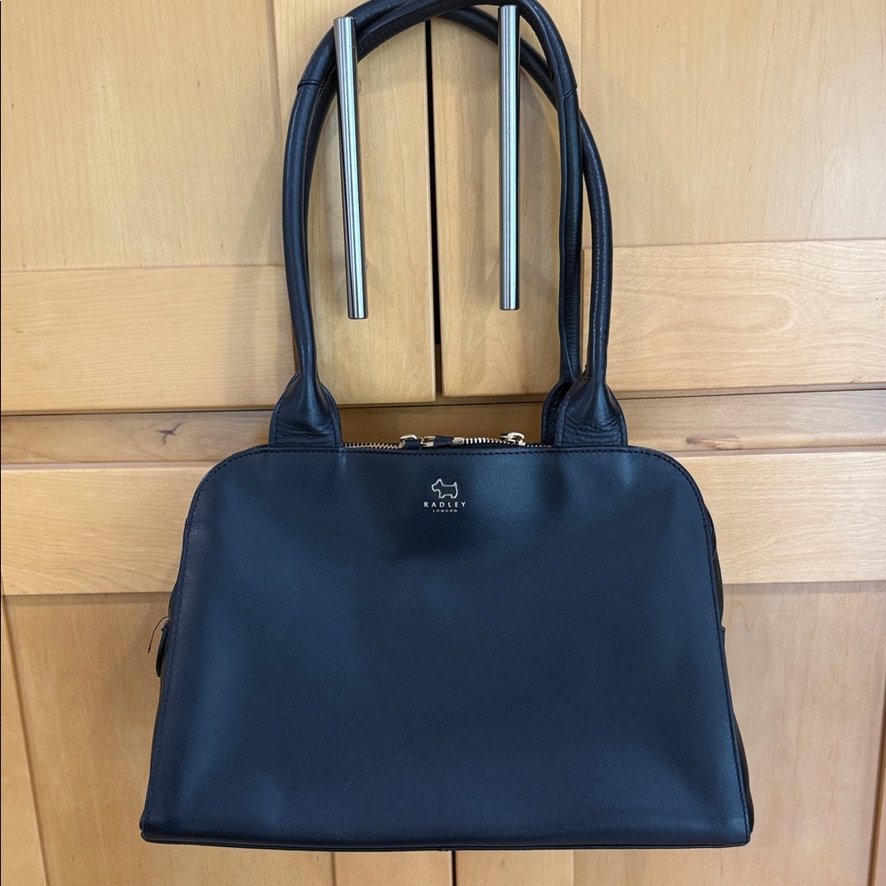 Pre-Owned RADLEY LONDON Leather Black Shoulder Bag